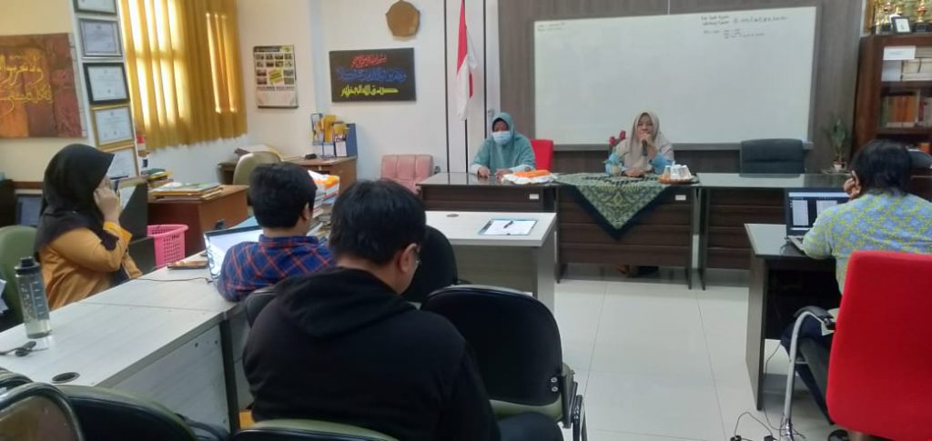 MENGADAKAN RAPAT DOSEN JURUSAN SPI PENETAPAN TEKNIS PENGISIAN LKPS DAN PEMBAHASAN STANDAR KRITERIA 6 DAN 7