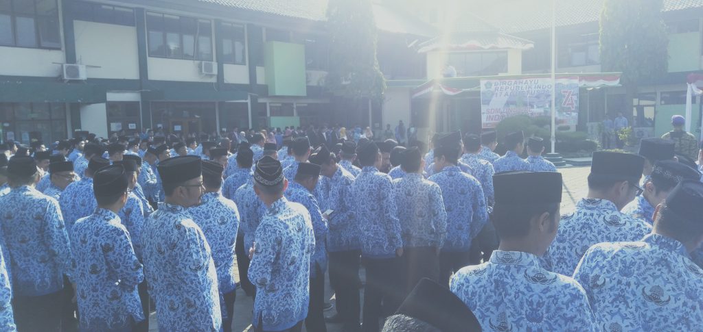 Upacara Peringatan Hari Kemerdekaan Indonesia Ke-74 di Lingkungan IAIN Syekh Nurjati Cirebon