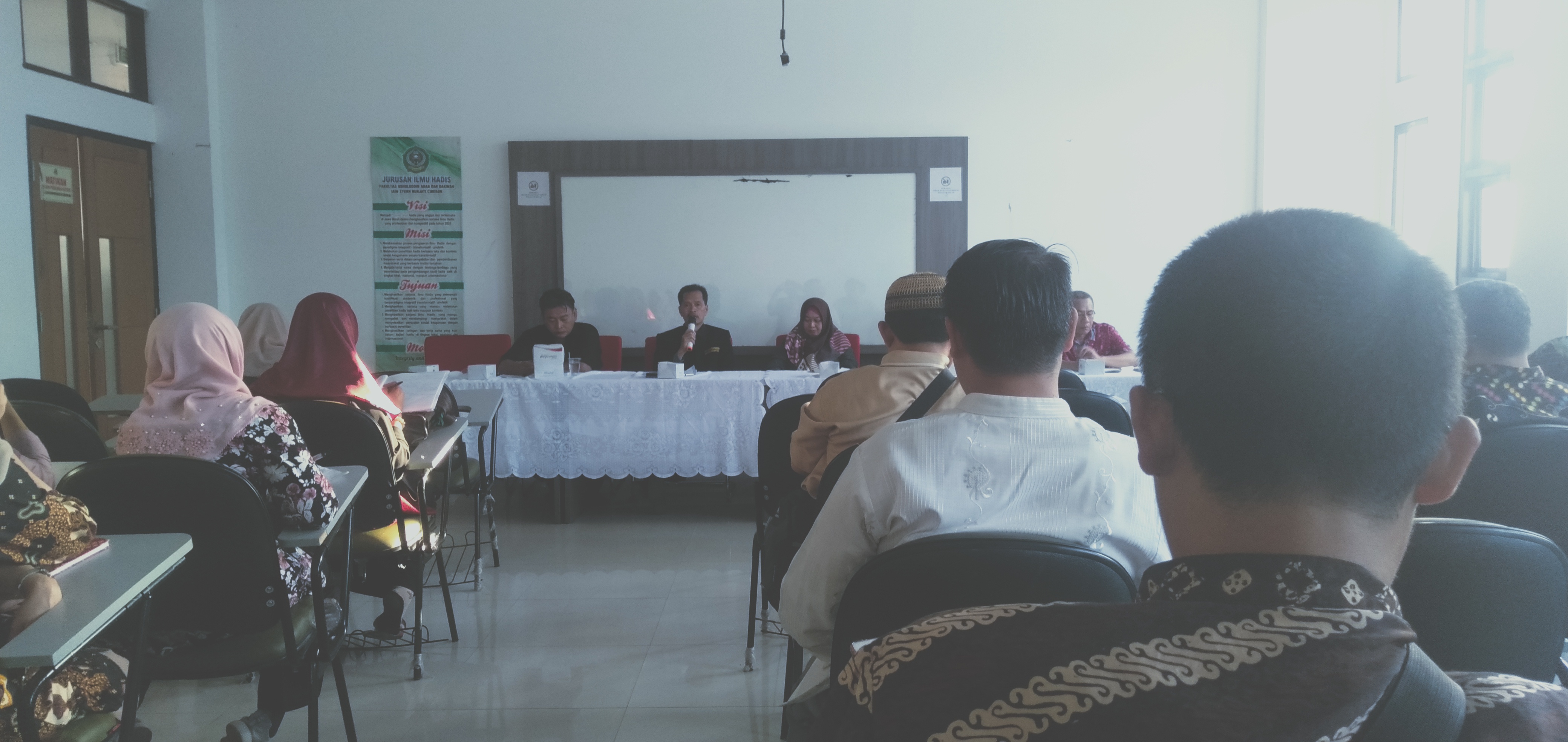 RAPAT DILUAR JAM KERJA (RDK)