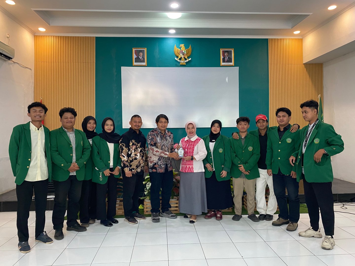 Jurusan SPI UINSSC Tutup Praktik Pengalaman Lapangan di Kementerian Agama Kota Cirebon